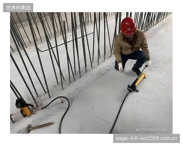 涂层厚度低于3mm的风险：破坏性试验表明，减少1mm厚度将使地坪在燃油腐蚀下的拉拔强度预期寿命缩短近一半
