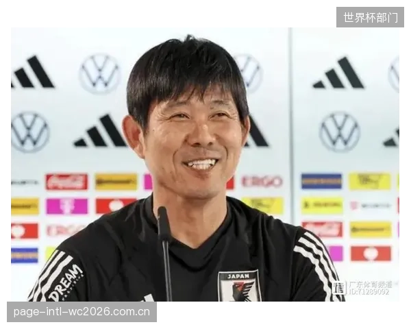 森保一在亚洲杯后更注重防守韧性,日本队在世界杯赛场或将采取更务实的防守反击战术应对强敌。 森保一在亚洲杯后更注重防守韧性,日本队在世界杯赛场或将采取更务实的防守反击战术应对强敌。